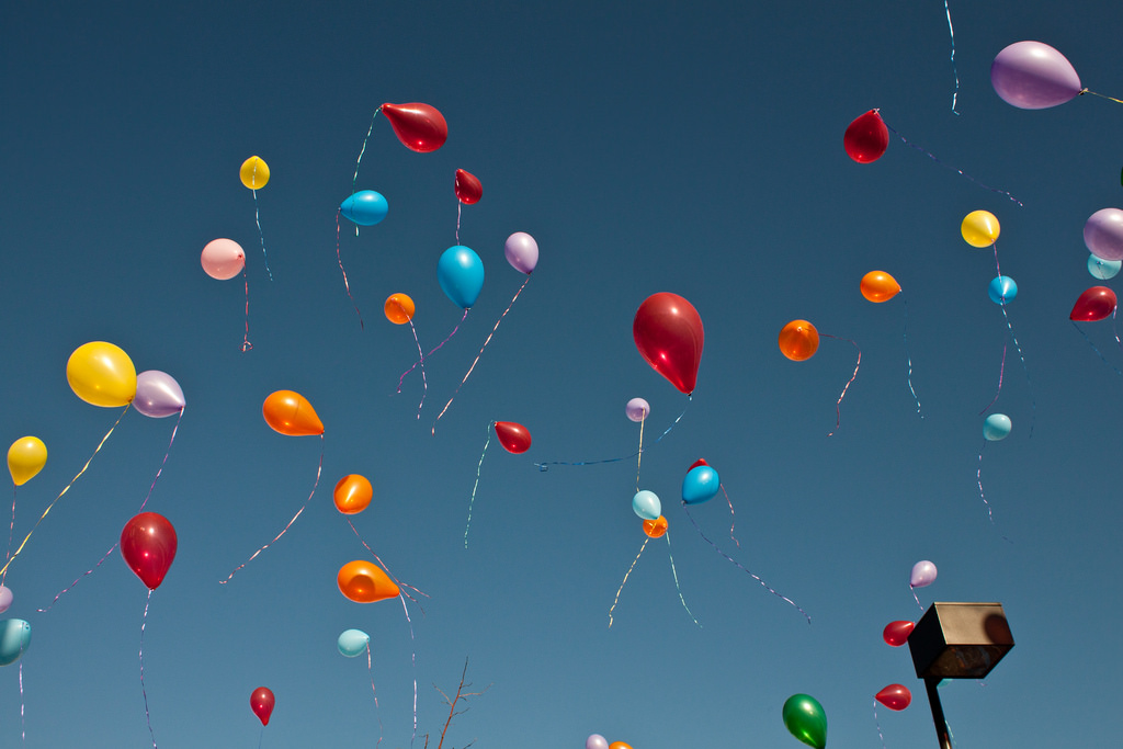 balloons-in-sky.jpg