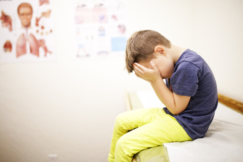 boy-waiting-for-vaccine-shot_t20_WKB0oV.jpg