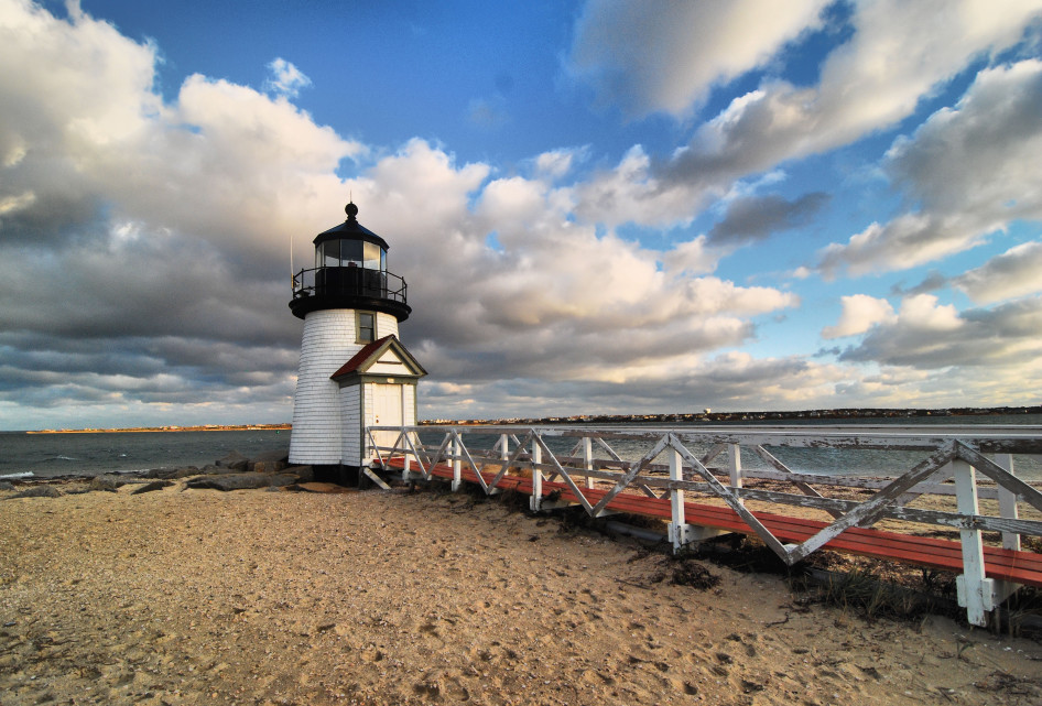 brant-point-lighthouse_t20_x2gRn2.jpg