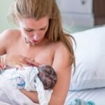 breastfeeding-mom
