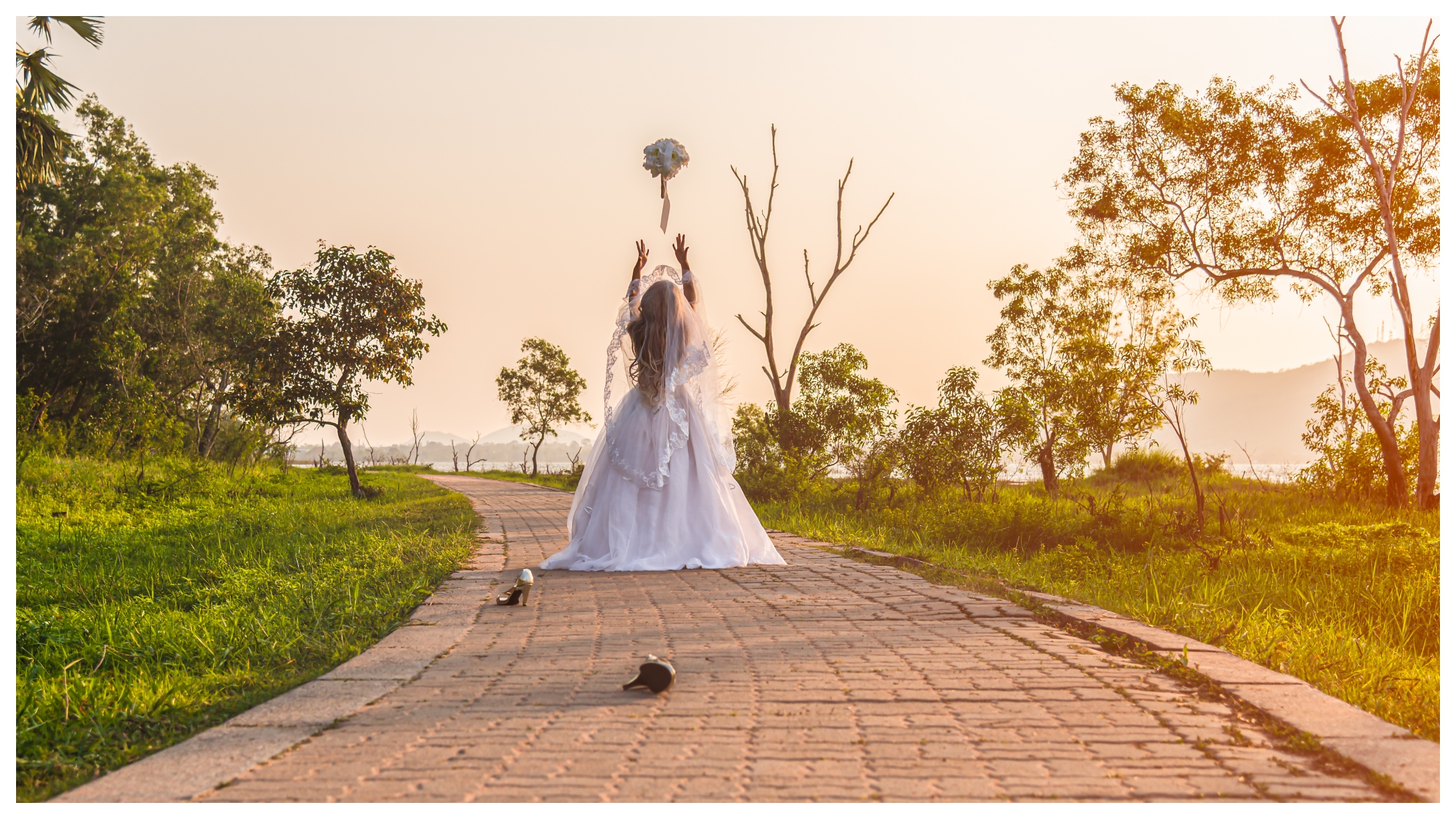 bride-left-altar-feature