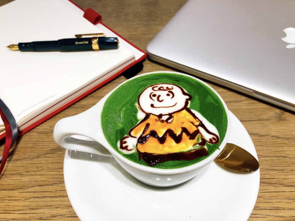 charlie-brown-to-accompany-me-to-work-oh-yeah-such-cute-latte-art_t20_YV4Nbj.jpg