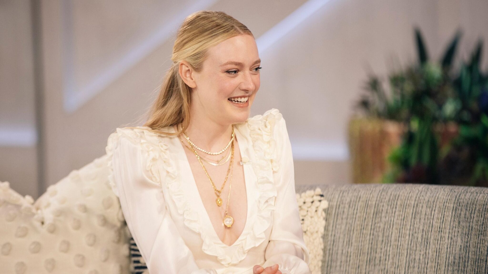 Dakota Fanning Talks About Mourning Her Dog And Reveals She Wears Her