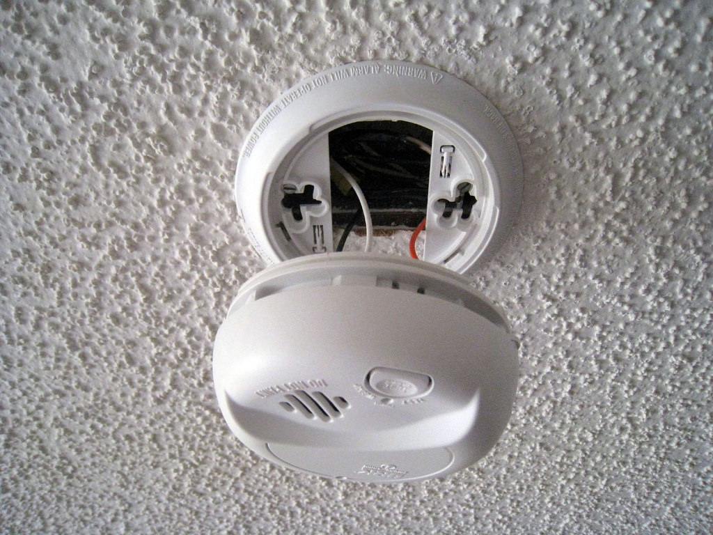 detatched-smoke-alarm.jpg