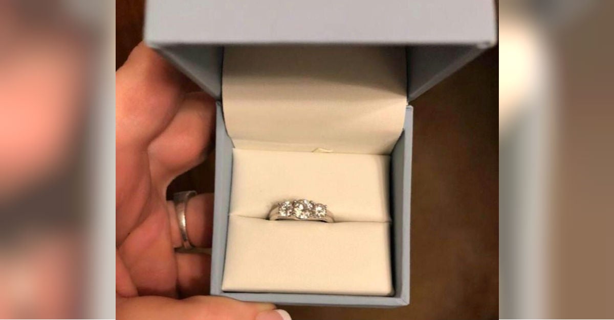 engagement ring shaming