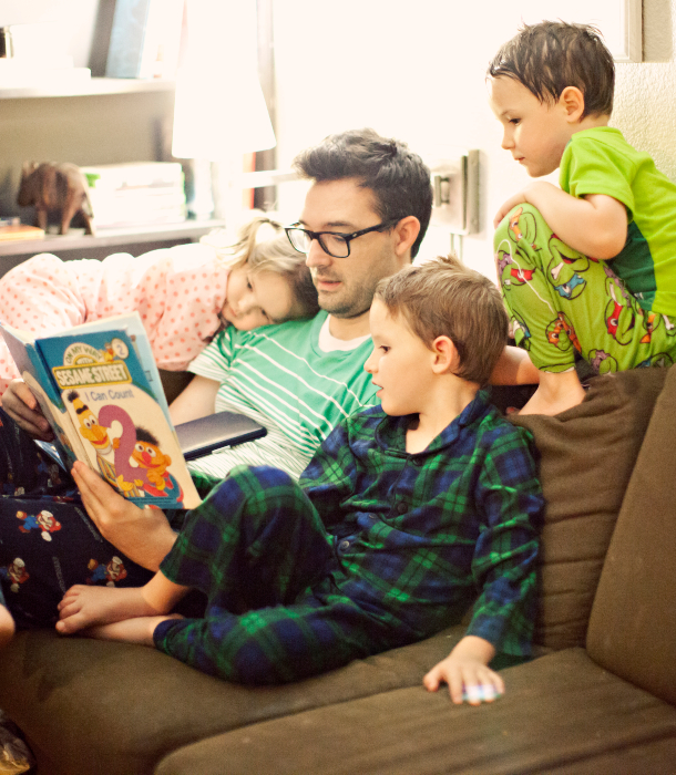 family-reading-time.jpg