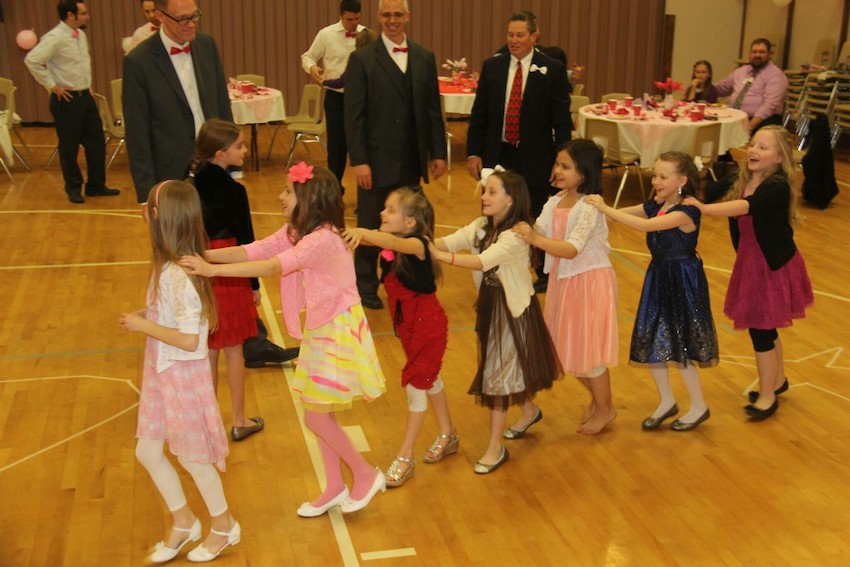 father-daughter-dance-at-church_t20_GGKpR6.jpg