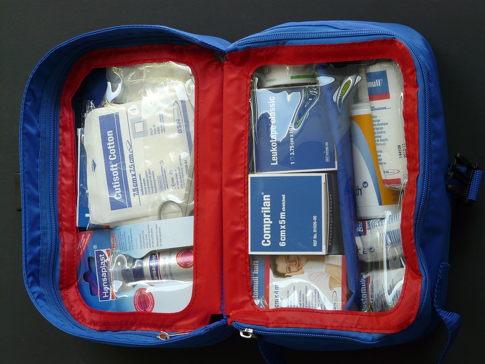 first-aid-kit-59646_960_720-1.jpg