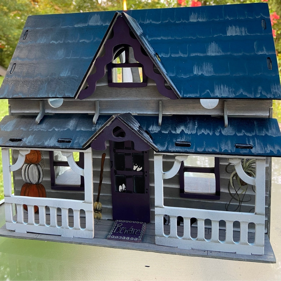 haunted-halloween-dollhouses-8.jpg