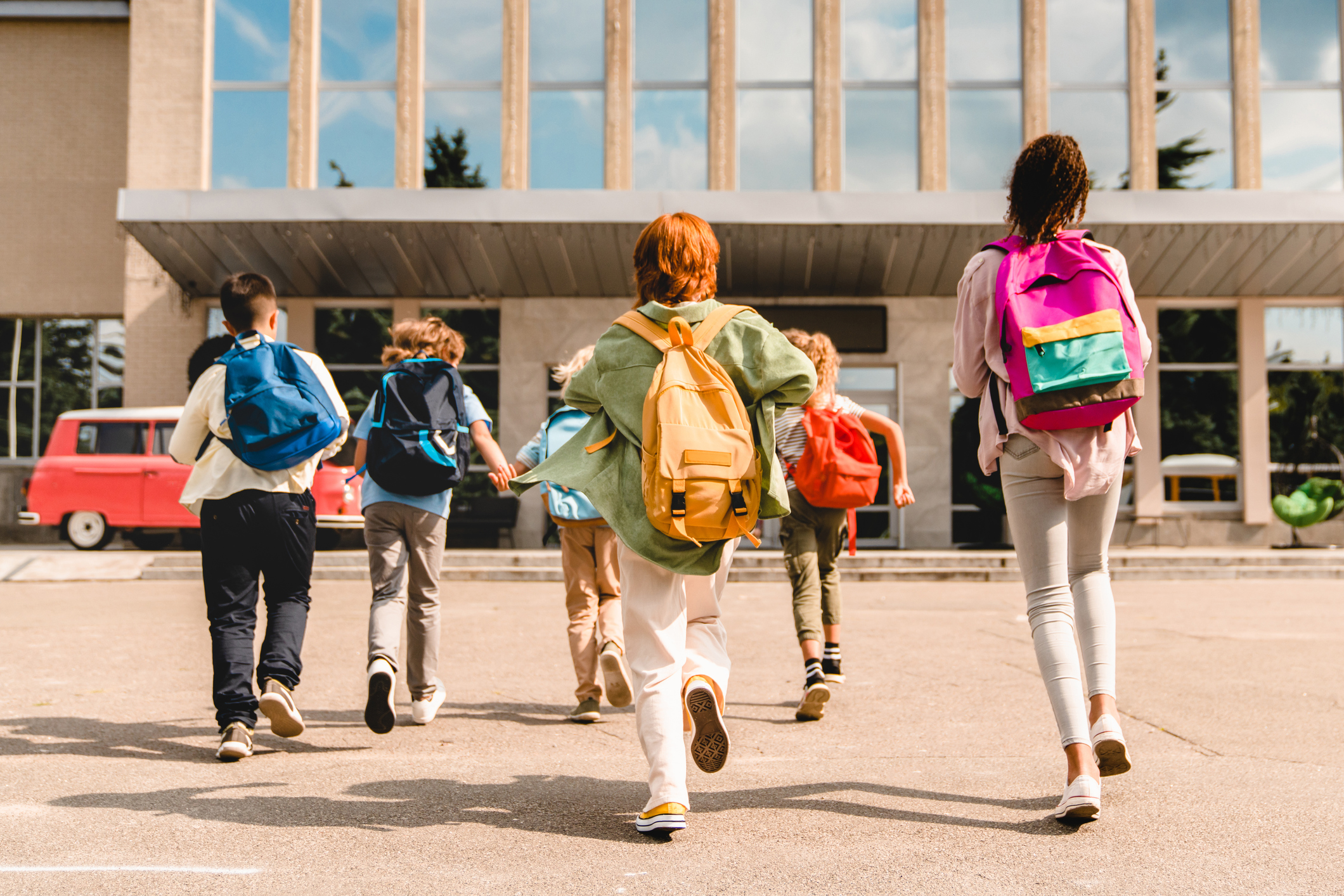 Kids_Walking_To_School