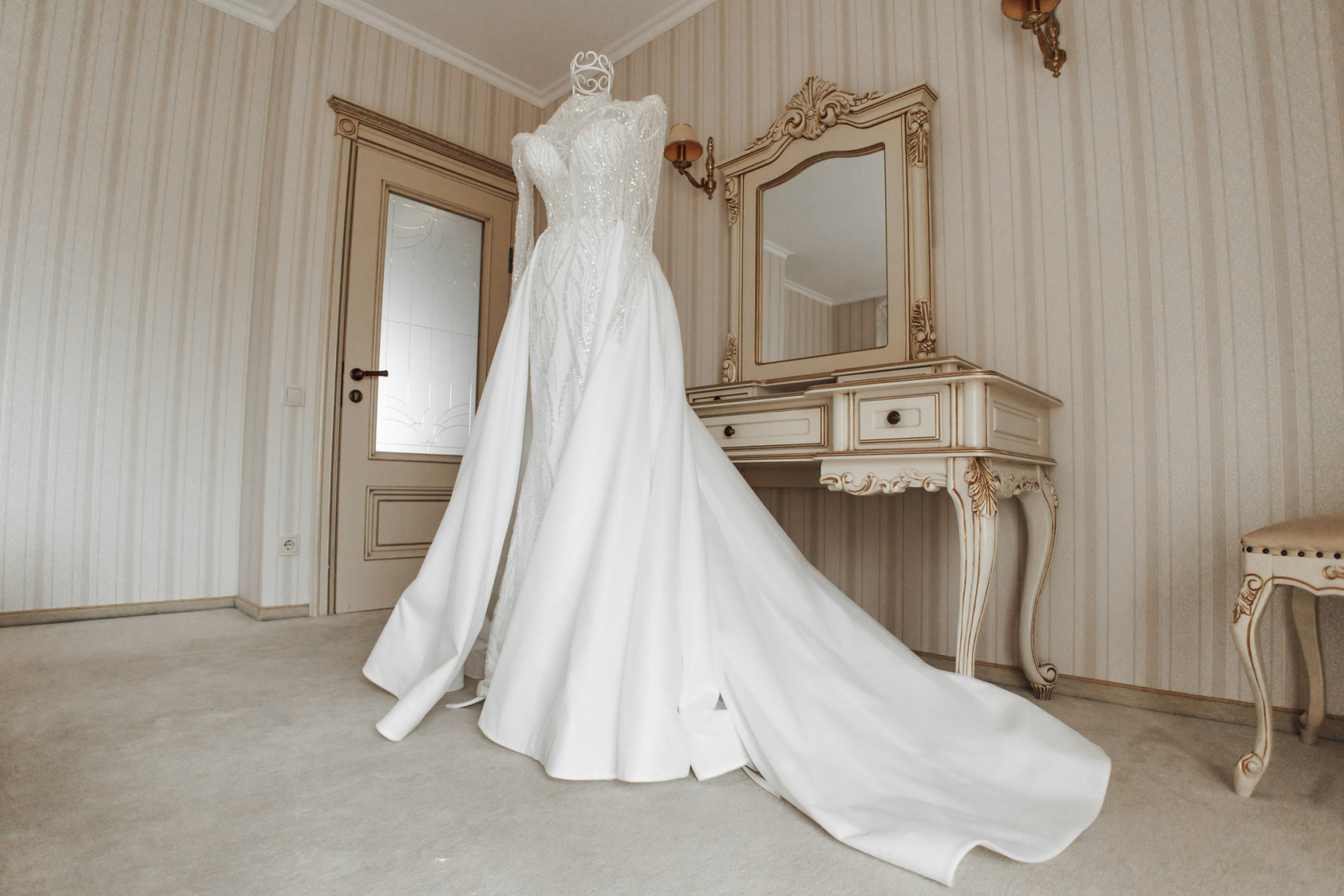 wedding dress