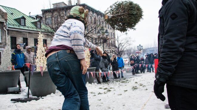 Christmas tree throwing