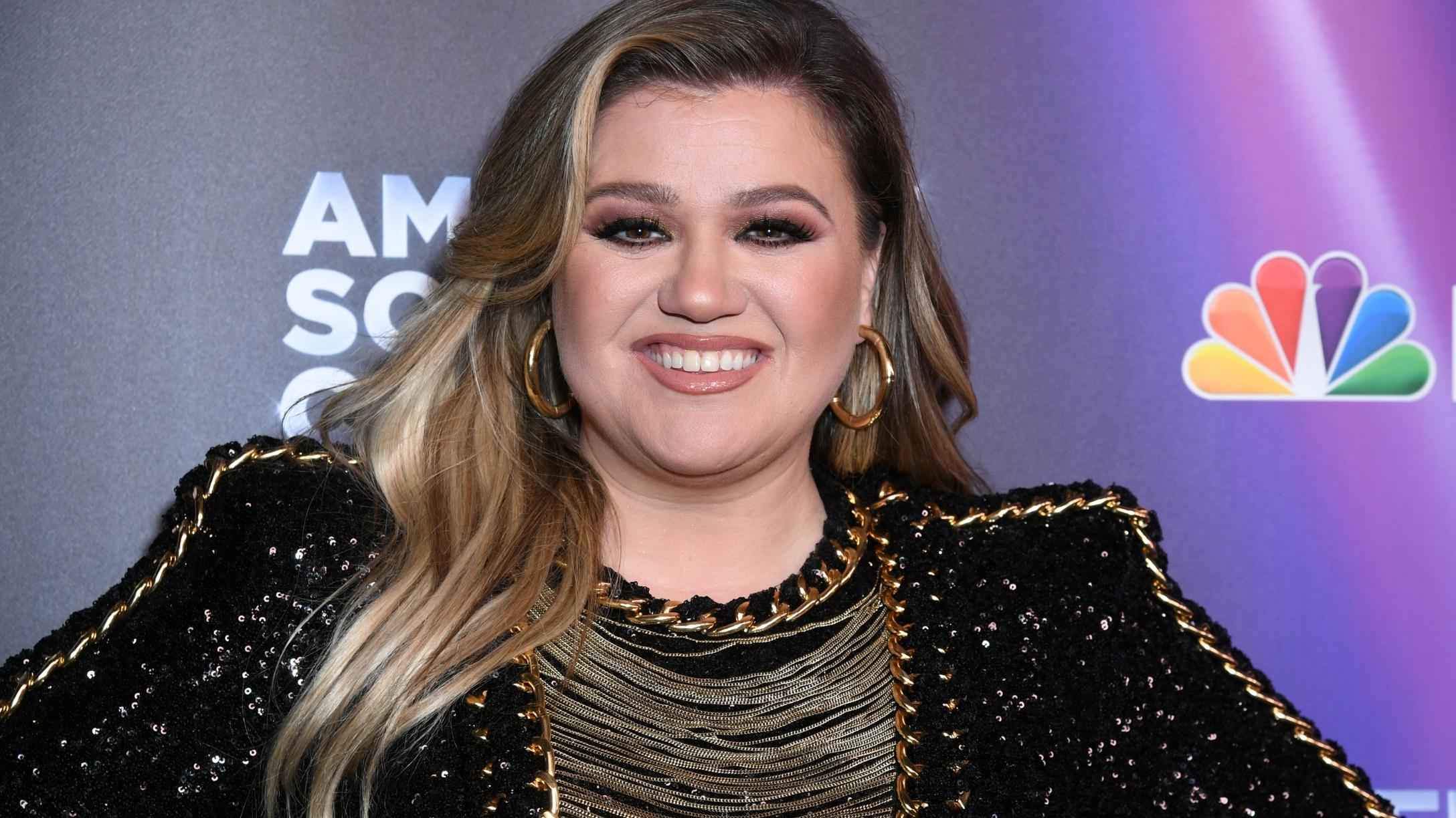 kelly-clarkson-single-mothers-day