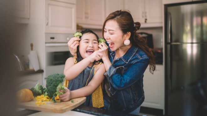 kids-eating-healthy