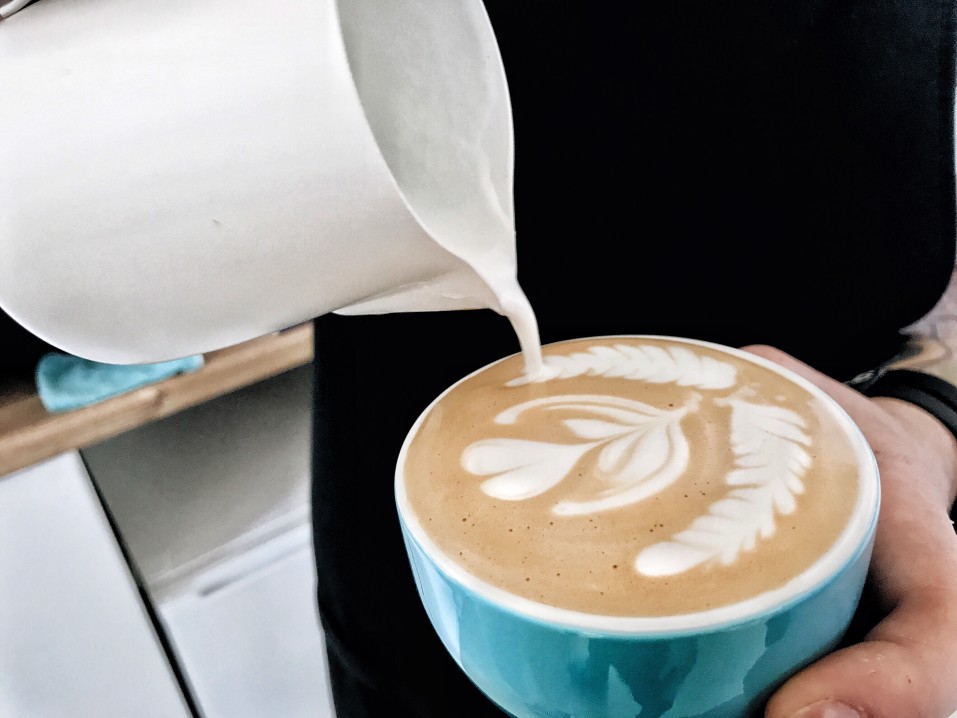 latte-art_t20_09Px22.jpg