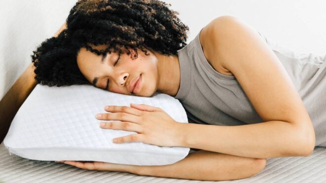 leesa-pillow-photo
