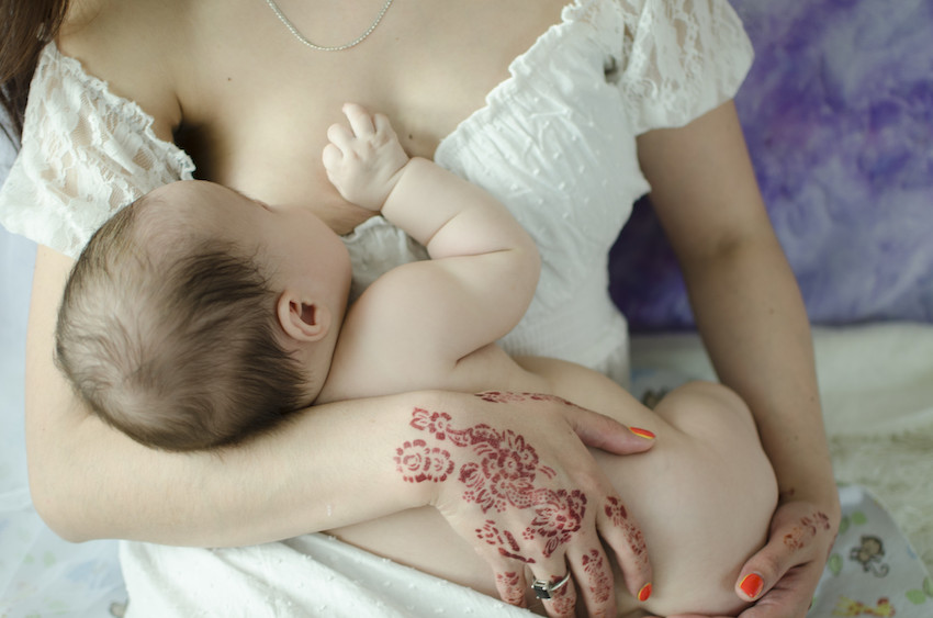 love-child-beauty-family-woman-motherhood-breastfeeding-breast-feeding_t20_BEn4mj.jpg