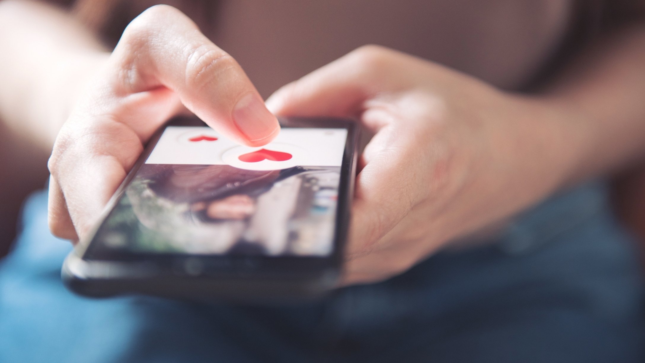 mom-dating-app-secret-language