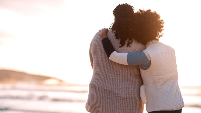 mom-daughter (1)