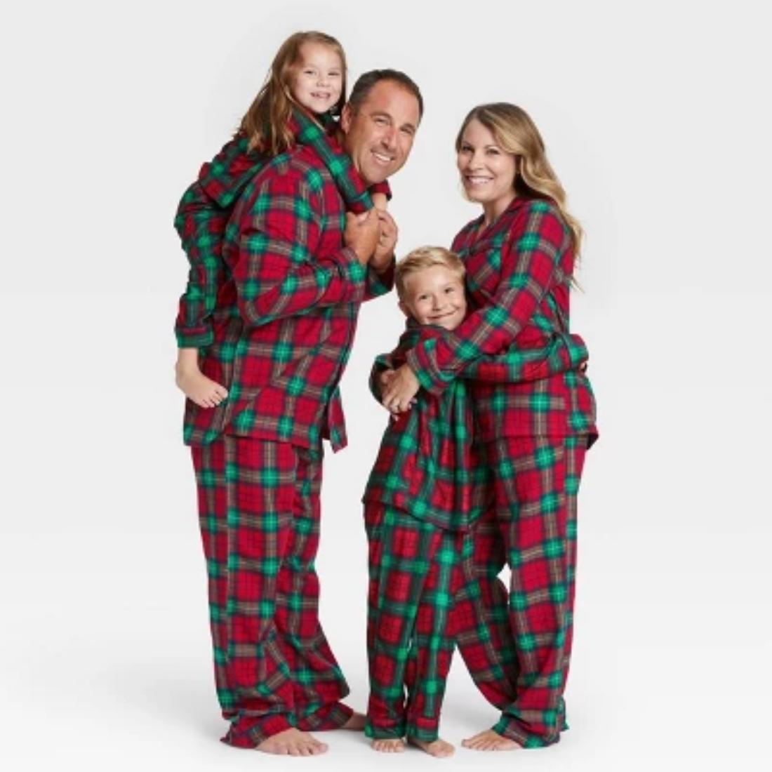 most-popular-matching-family-pajamas-5.jpg