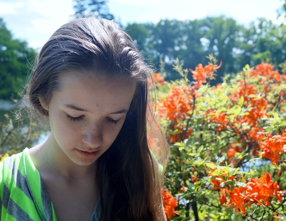 plant-girl-woman-hair-meadow-leaf-902759-pxhere.com_.jpg