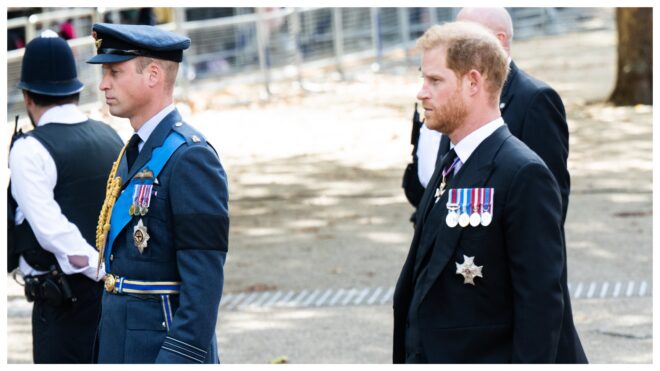 prince-harry-uniform