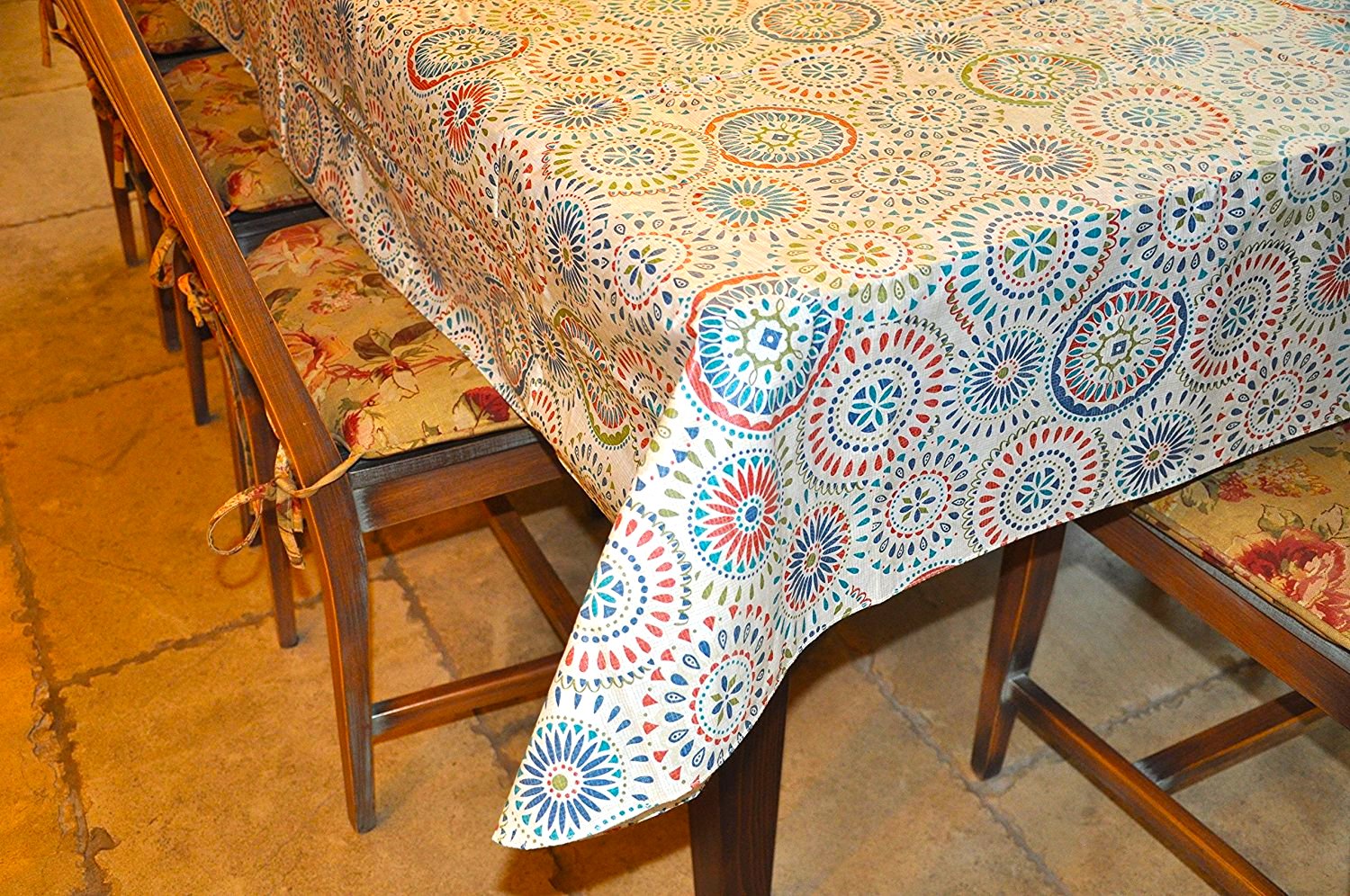 tablecloth-1.jpg