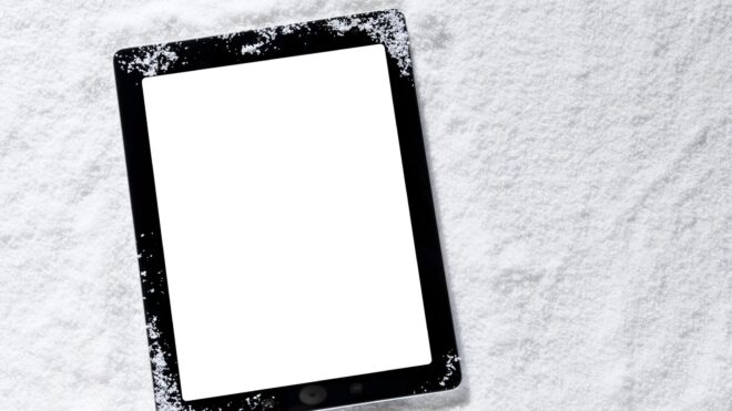 teen-girl-ipad-plane-crash