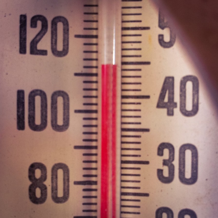 thermometer-showing-112-degree-summer-temperature-record-heat-on-a-hot-summer-day-shown-on-an-old_t20_OW71rg.jpg