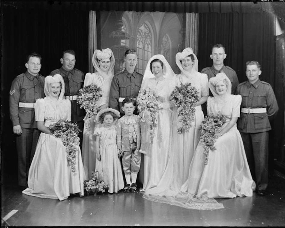 vintage-wedding-party.jpg