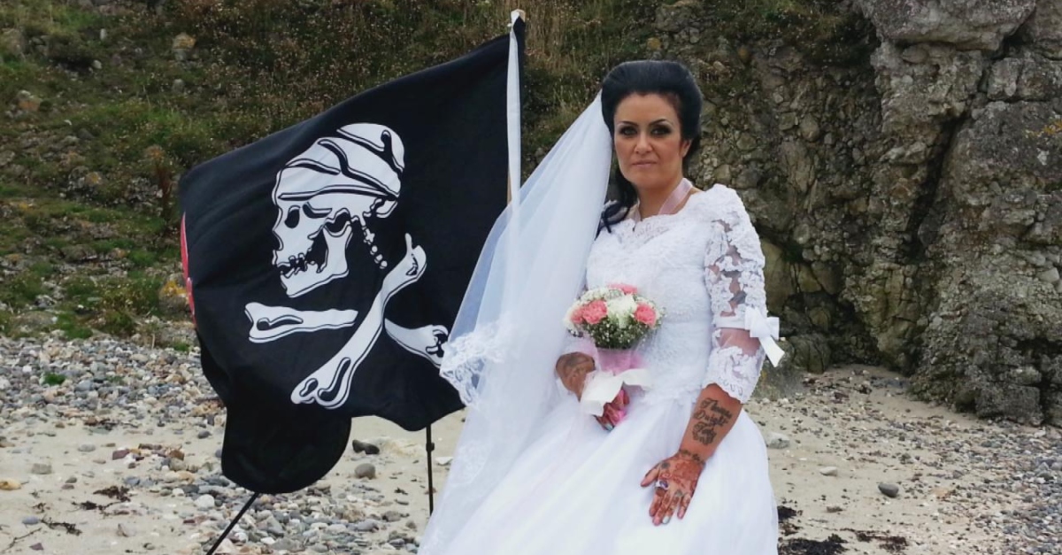 woman divorces 300 year old ghost pirate