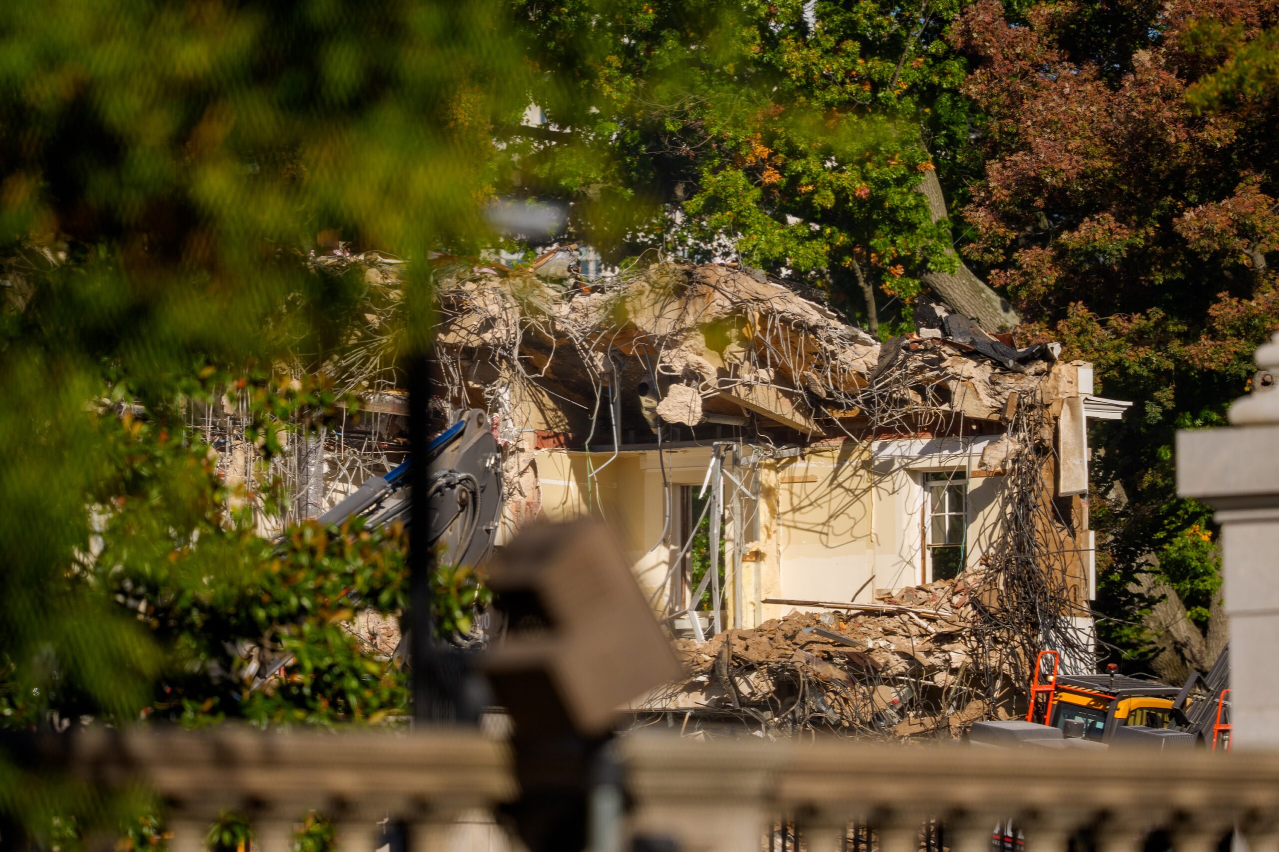 The facade of the East Wing of the White House is demolished