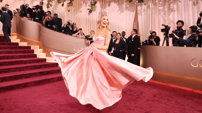 Nikki Glaser on the red carpet at the 2026 Golden Globe