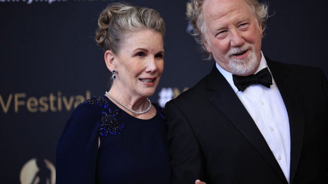 Melissa Gilbert (left) and Timothy Busfield