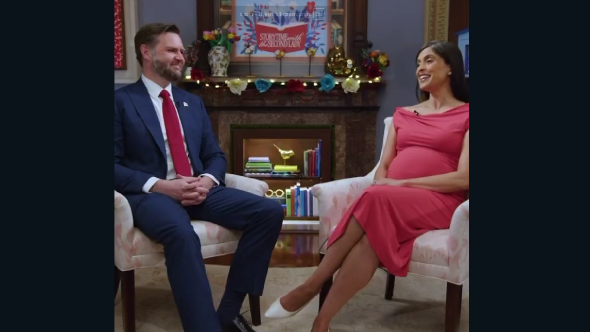 One Small Gesture From JD Vance Has People Questioning His Chemistry With Usha