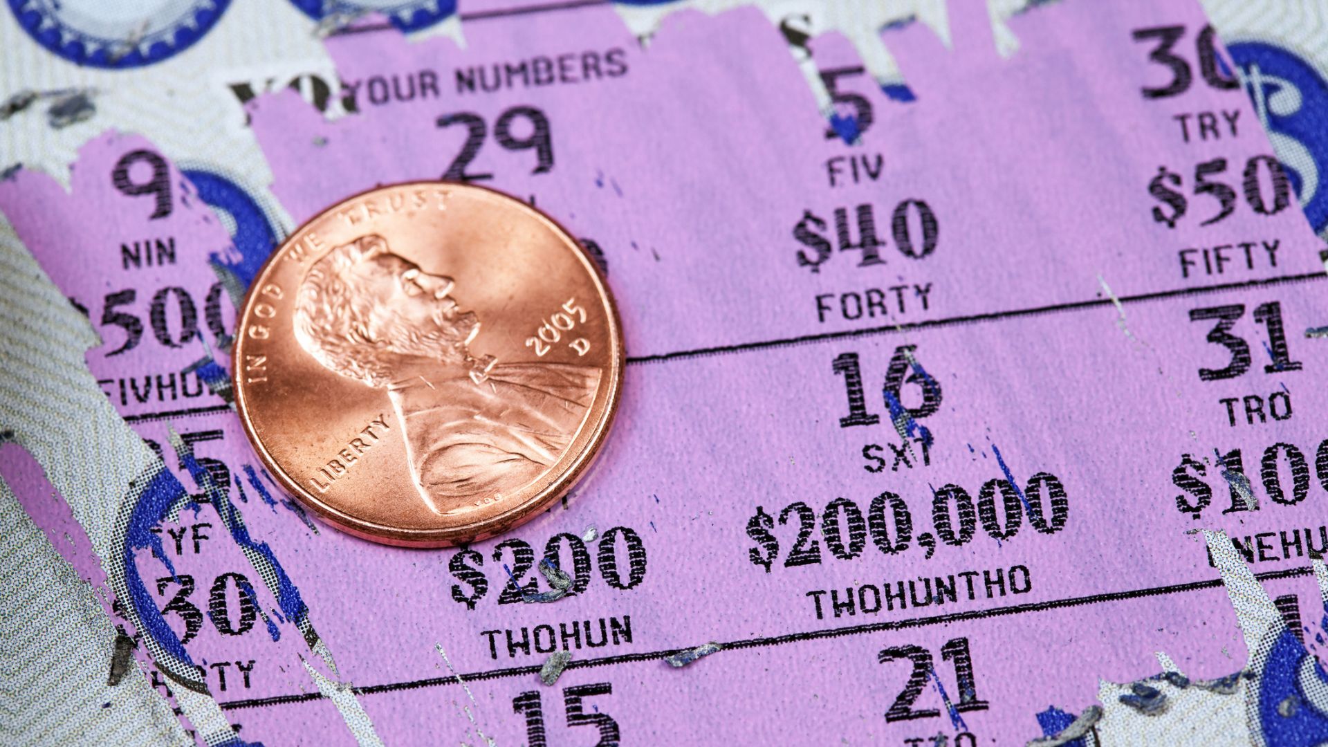 winning lottery ticke