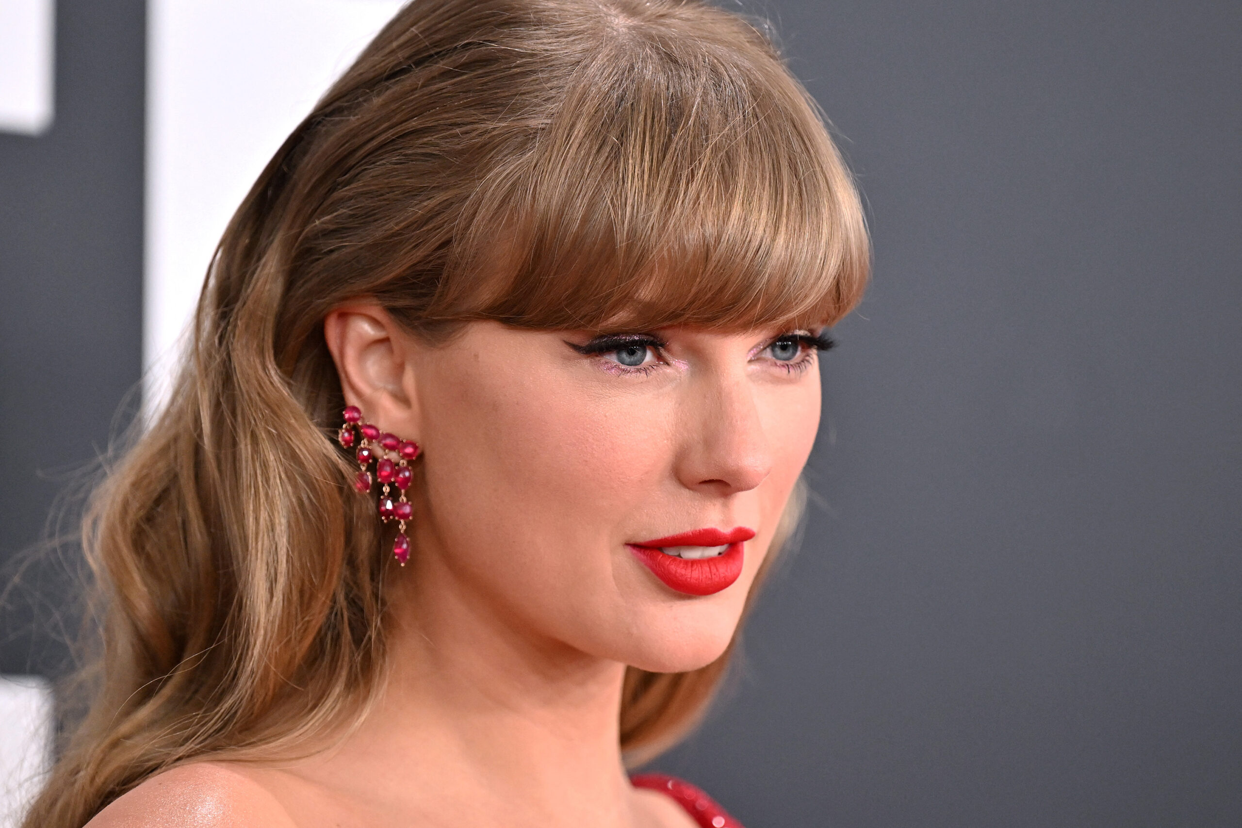 Taylor Swift arrives for the 67th Annual Grammy Awards at Crypto.com Arena in Los Angeles on Feb. 2, 2025.